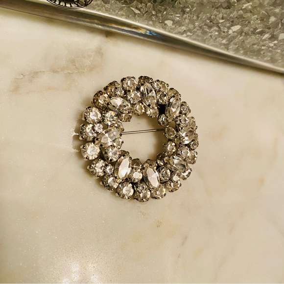 Rare vintage Sherman Christmas brooch ✨ - Picture 1 of 7